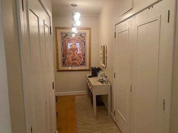 4th image of 139 W 82nd St #3G