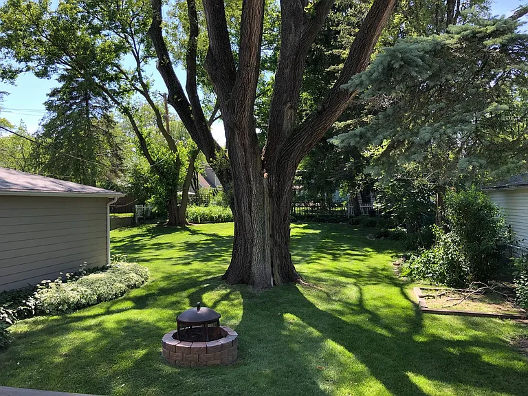 148 S Cedar St — Photo 15
