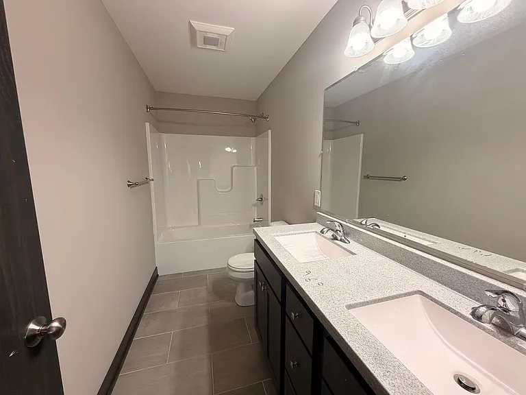 6830 Avalon Dr SE — Photo 20