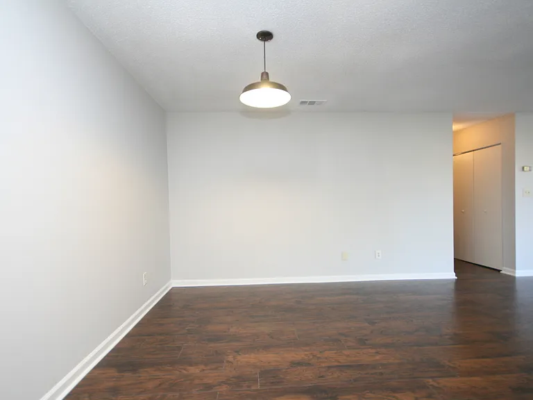 104A Westscott Dr — Photo 7