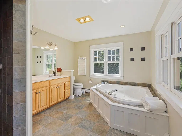 662 Hurricane Rd — Photo 28