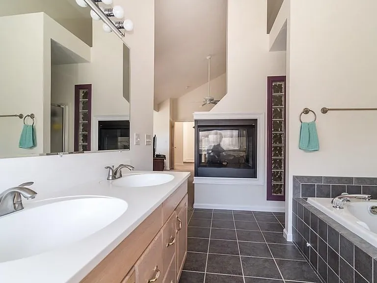 65 Half Crown Cir #85B — Photo 13