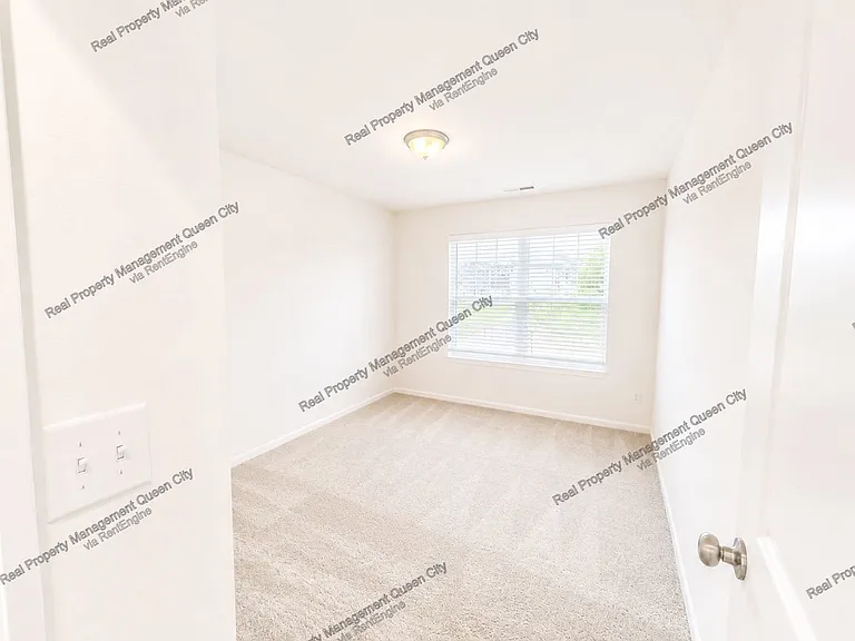 3105 Lilac Grove Dr — Photo 9