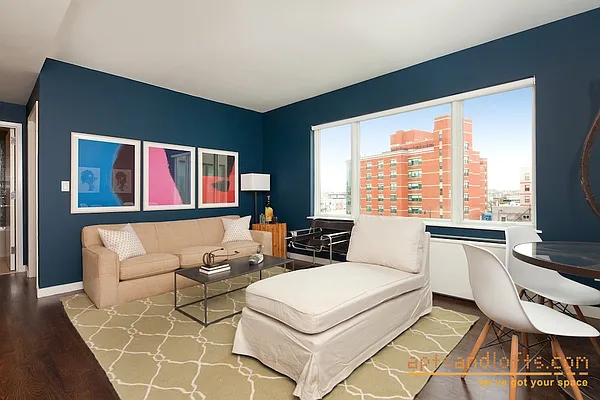 Rented by aptsandlofts.com | media 2