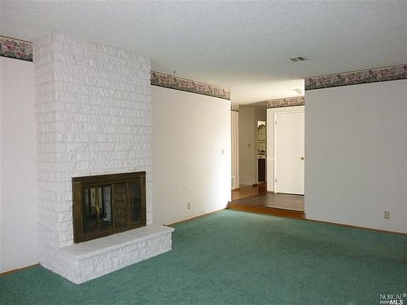 3rd image of 4050 Malone Dr