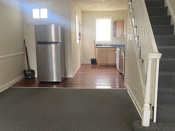 3rd image of 2117 Anchor St