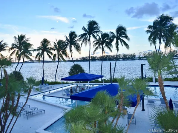 2333 Brickell Ave APT 304, Miami, FL 33129