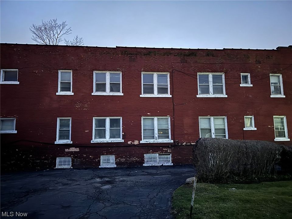 2nd image of 1762 Alcoy Rd