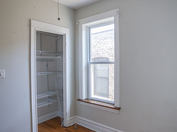 4th image of 1250 W Columbia Ave APT 2