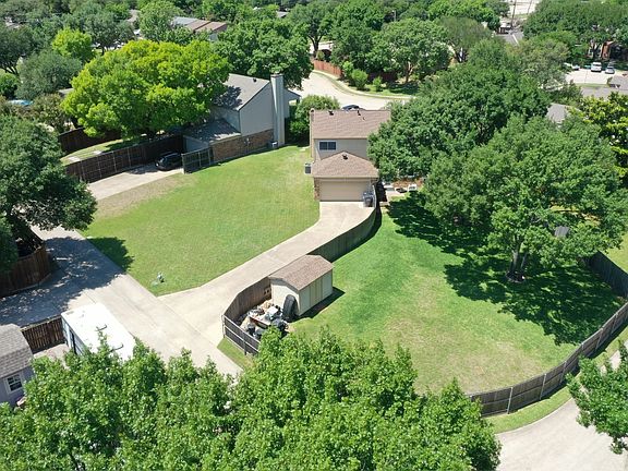 3rd image of 604 Hightrail Dr