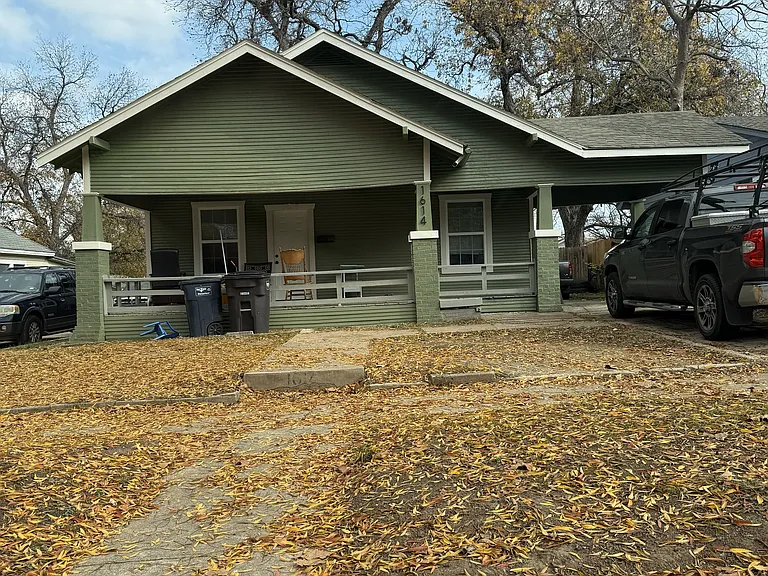 1614 Lee Ave — Photo 1