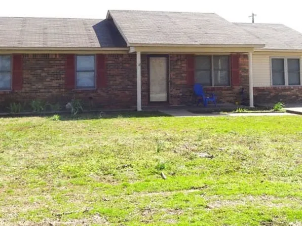 31 Cooper Ln, Rogersville, AL 35652