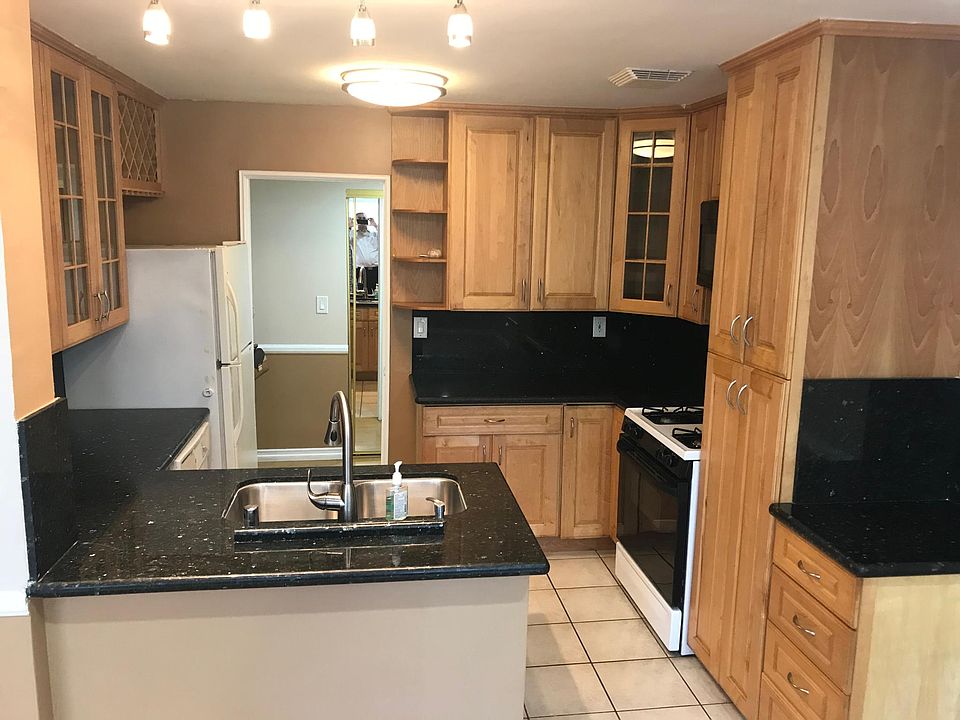 Heather Village Condominiums Culver City, CA Zillow