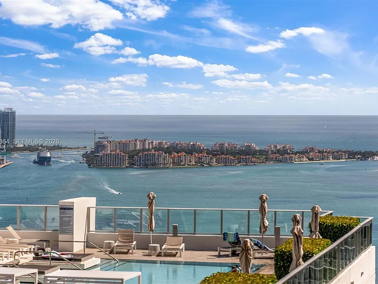 1000 Brickell Plz #Penthouse 5203 — Photo 29