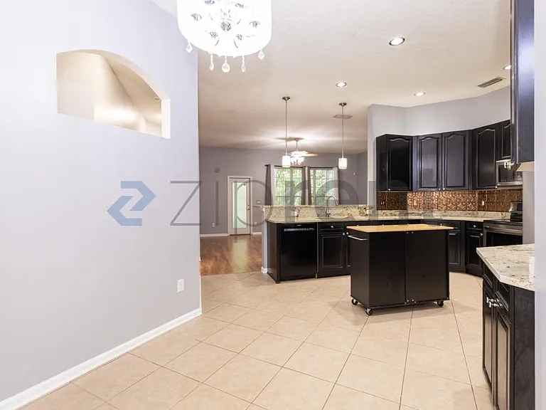 639 Sid Dr — Photo 8