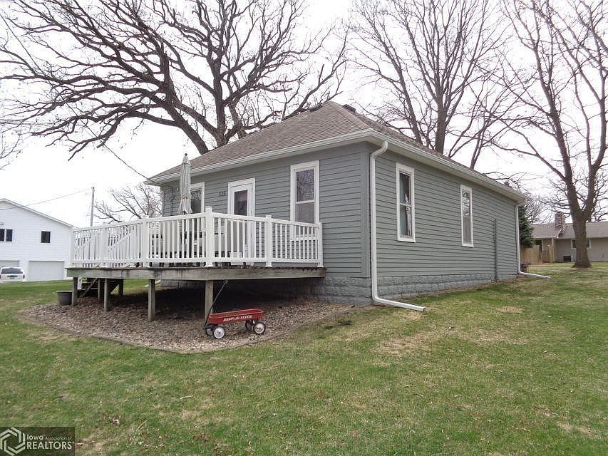 525 W 4th St, Logan, IA 51546 Zillow