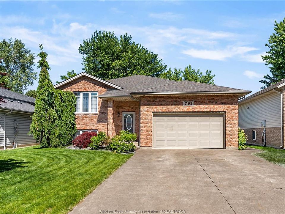 1st image of 791 Helena Cres