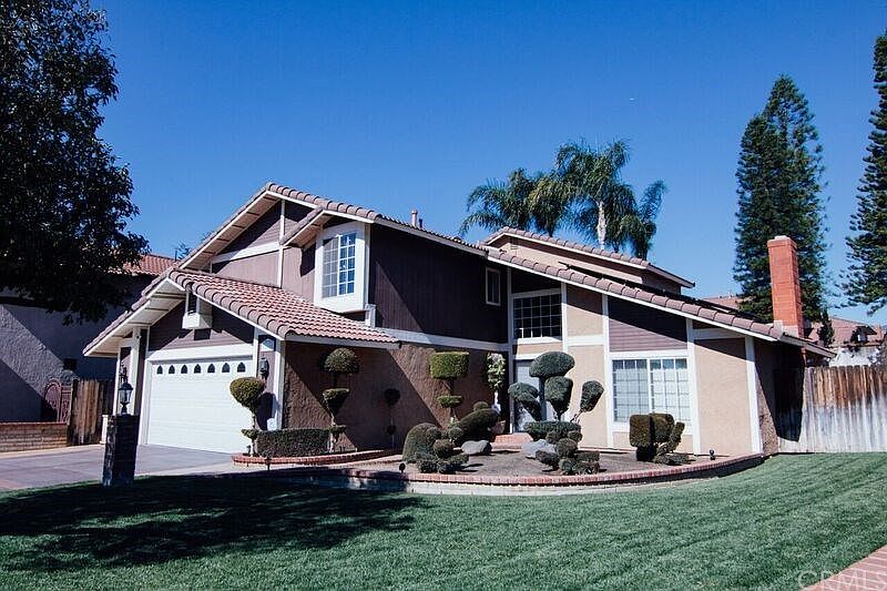 1st image of 12695 Hackberry Ln