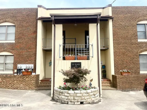 110 N Water Street #2, Elizabeth City, NC 27909