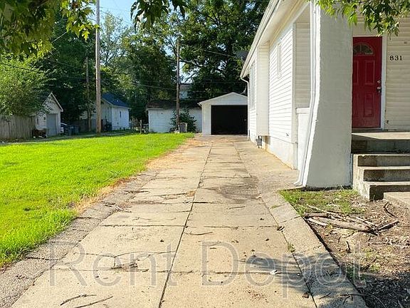 3rd image of 831 Jefferson Ave
