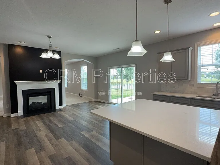 6311 Burgin Dr — Photo 22