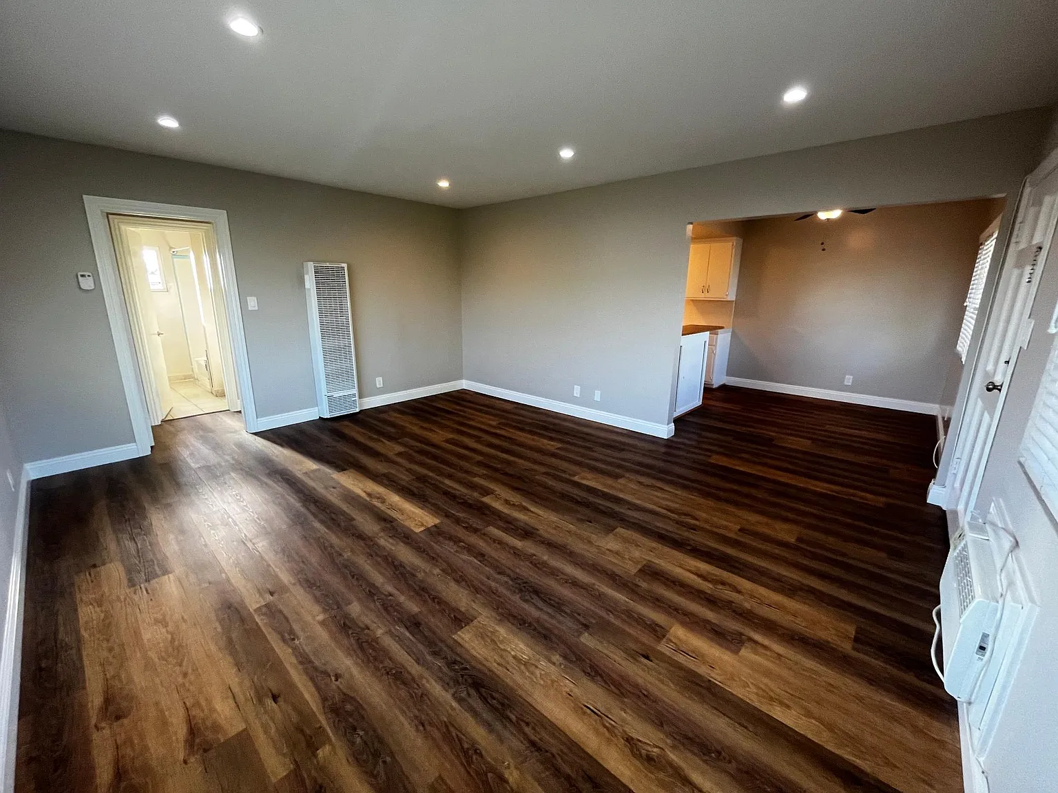 817 W Beacon St — Photo 3