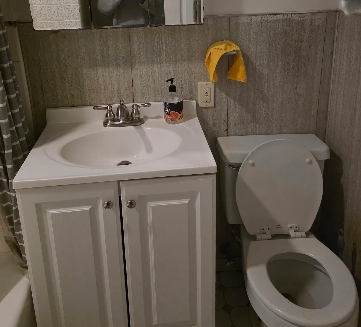 5 bed, 1800 sqft, $6,500 — Photo 1