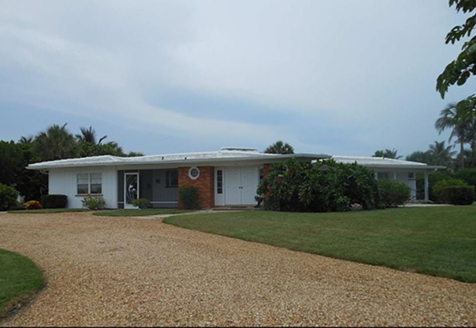 2nd image of 2126 N Porpoise Point Ln