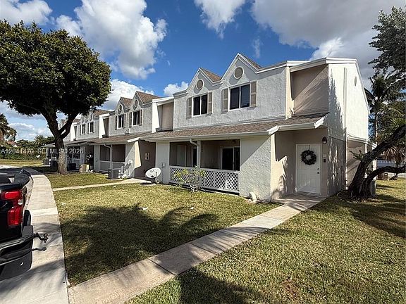 2nd image of 17515 NW 67th Ct #G-22