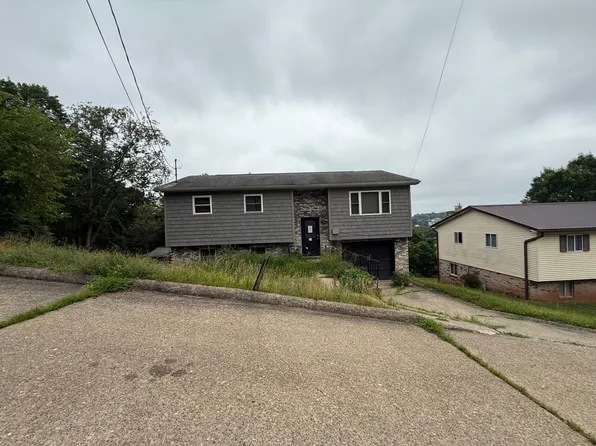 38 Southmoor Hts, Parkersburg, WV 26101