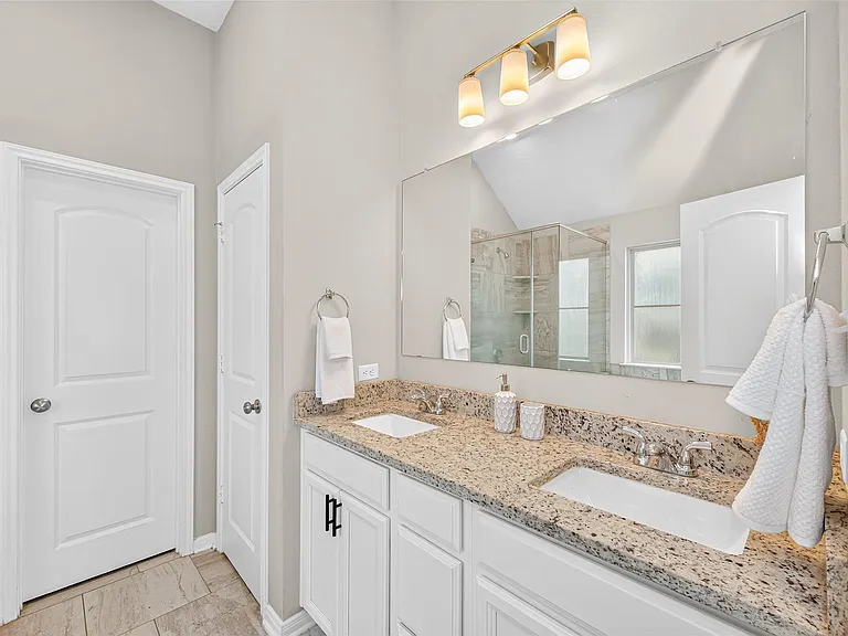246 Brocks Ln — Photo 28