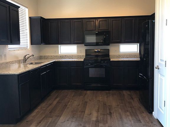 3rd image of 4668 N Salem Pl