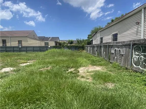 2411 N Claiborne Ave, New Orleans, LA 70117