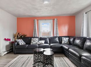 32 Mason St FLOOR 3, Taunton, MA 02780