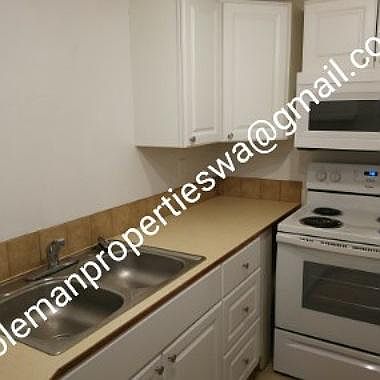 4th image of 211 W Cherry St #C