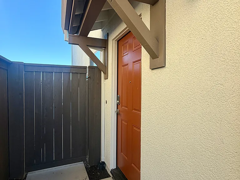 12616 Ironbow Way — Photo 2