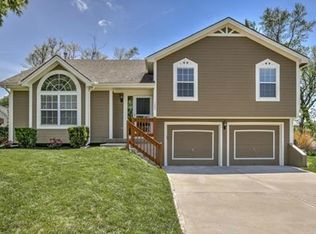1205 NE 119th St, Kansas City, MO 64155