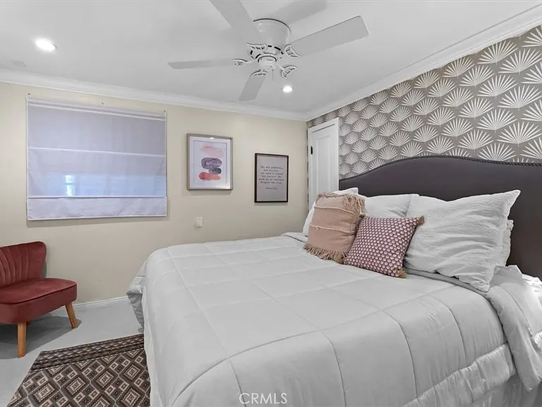 830 Sheldon St — Photo 16
