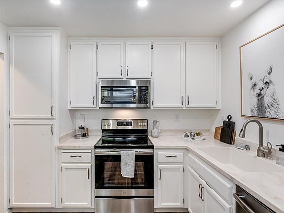 5th image of 920 5th Street W #Q