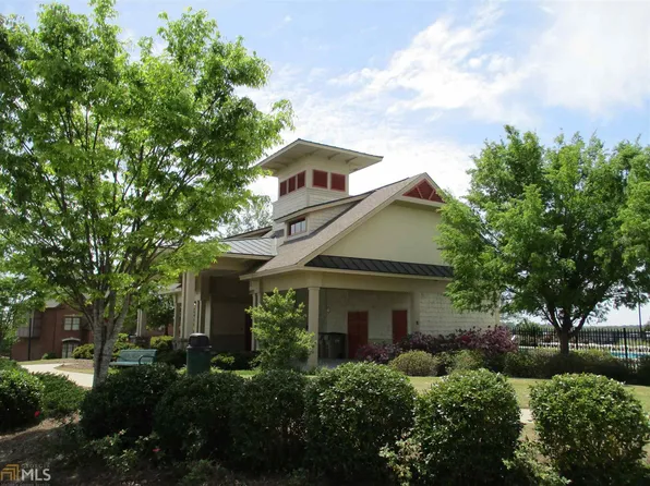 4716 Grandview Pkwy, Flowery Branch, GA 30542