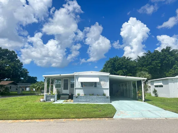 3017 Saralake Blvd, Sarasota, FL 34239