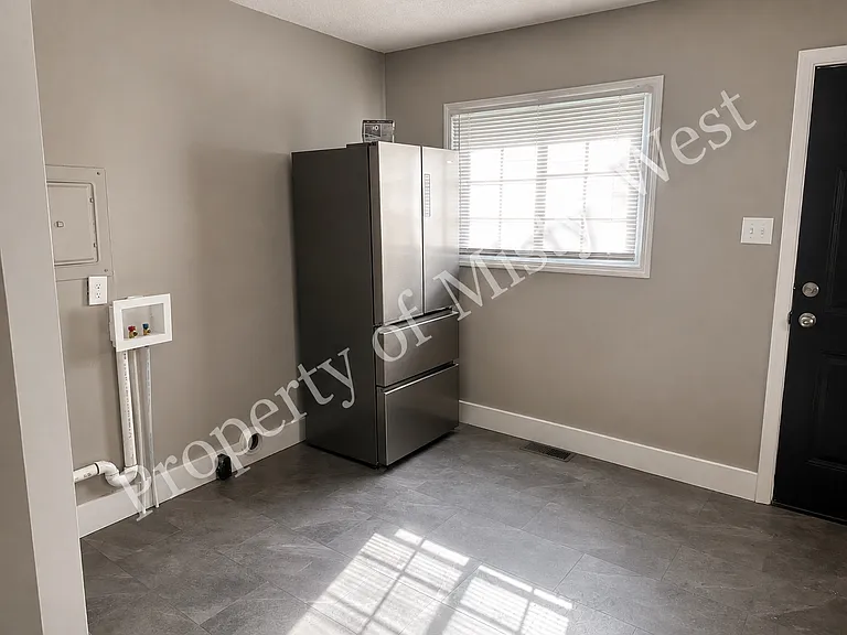 290 Gaut St NE — Photo 3