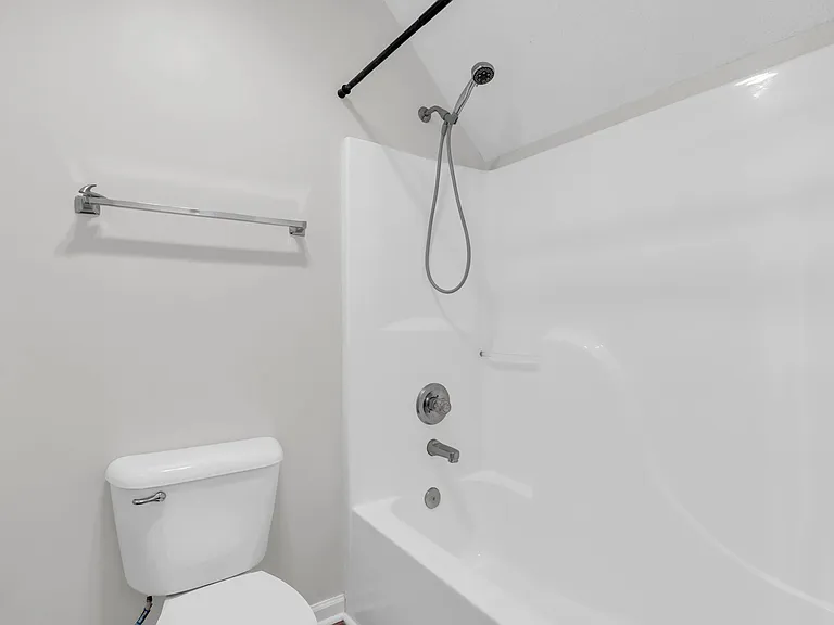 1115 Lenny Ln — Photo 15