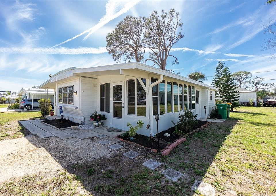1st image of 3220 HOLLY AVENUE