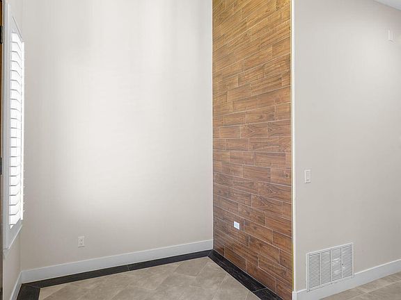 4th image of 2704 Tierra Murcia St