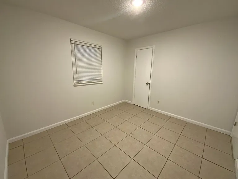 211 Snead Dr — Photo 13