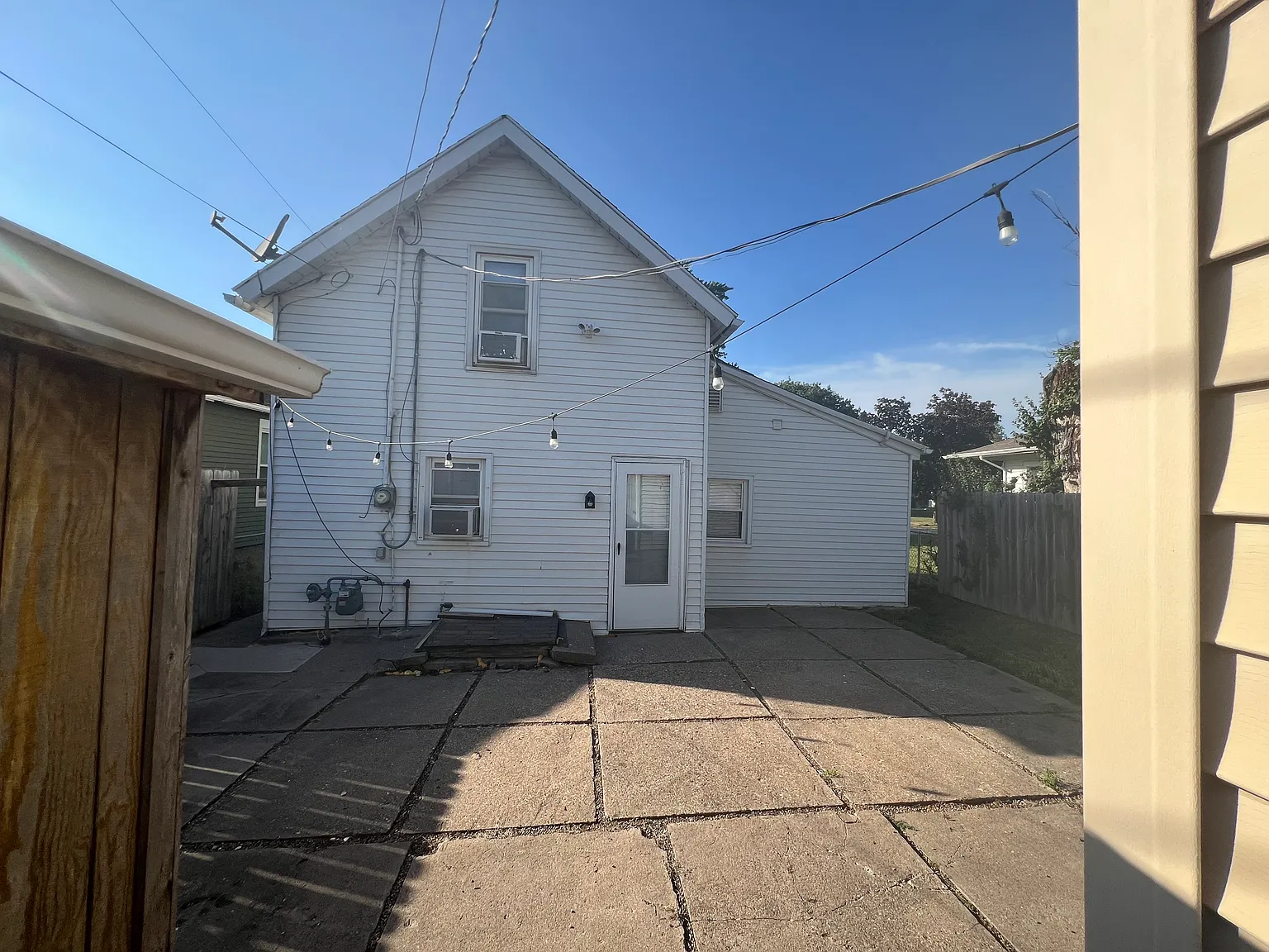 2 bed, 1013 sqft, $1,200 — Photo 3