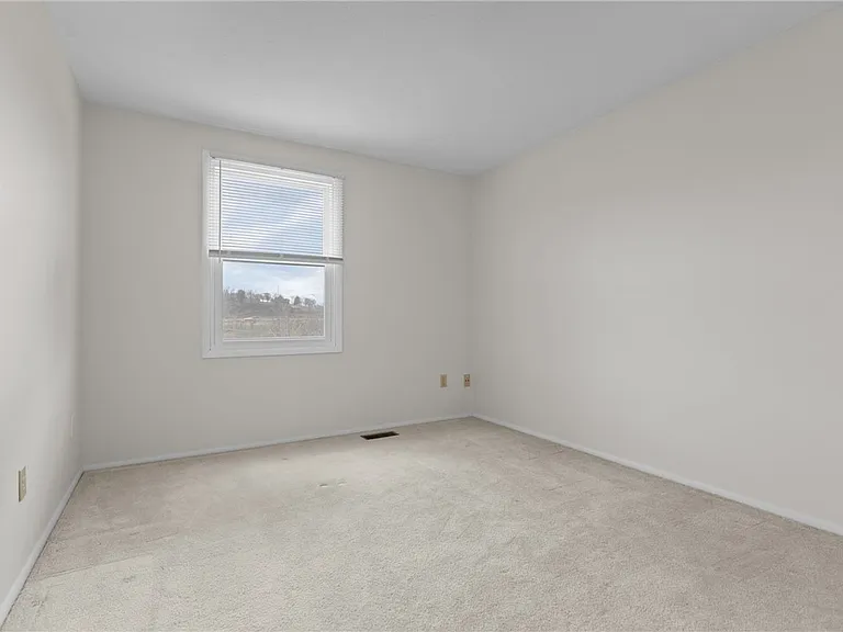 264 Scott Ln — Photo 14