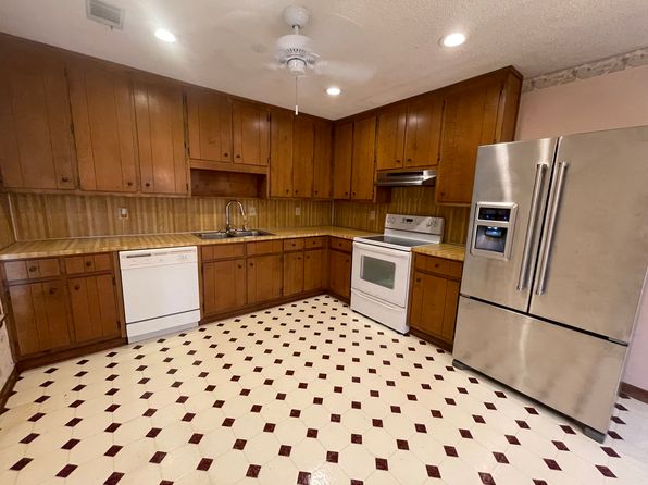 156 Tall Timber Ct #156