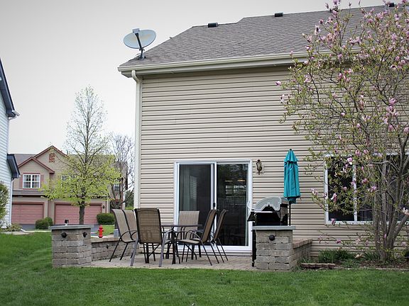 3rd image of 1373 Derby Ln